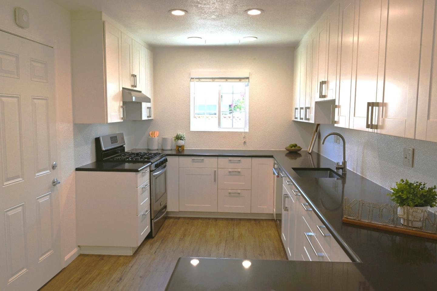 5585 Shana Street, Fremont, California 94538, 3 Bedrooms Bedrooms, ,2 BathroomsBathrooms,Residential,For Sale,5585 Shana Street,ML82007032