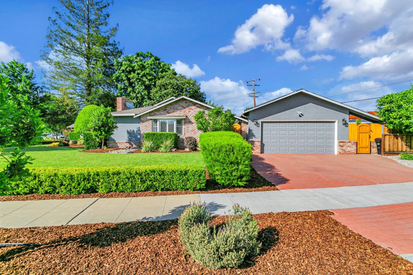 Detail Gallery Image 2 of 35 For 2794 Gardendale Dr, San Jose,  CA 95125 - 3 Beds | 2/1 Baths