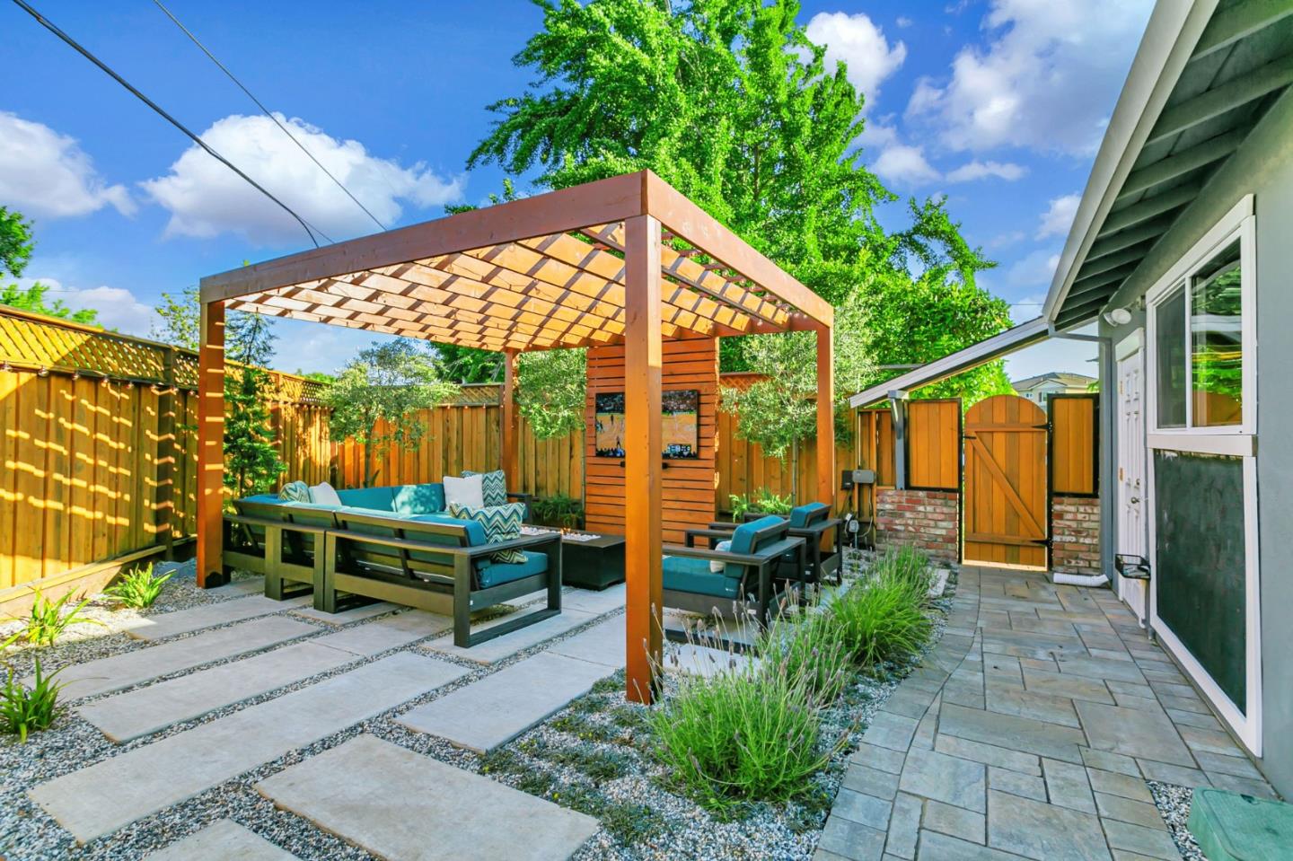 Detail Gallery Image 29 of 35 For 2794 Gardendale Dr, San Jose,  CA 95125 - 3 Beds | 2/1 Baths