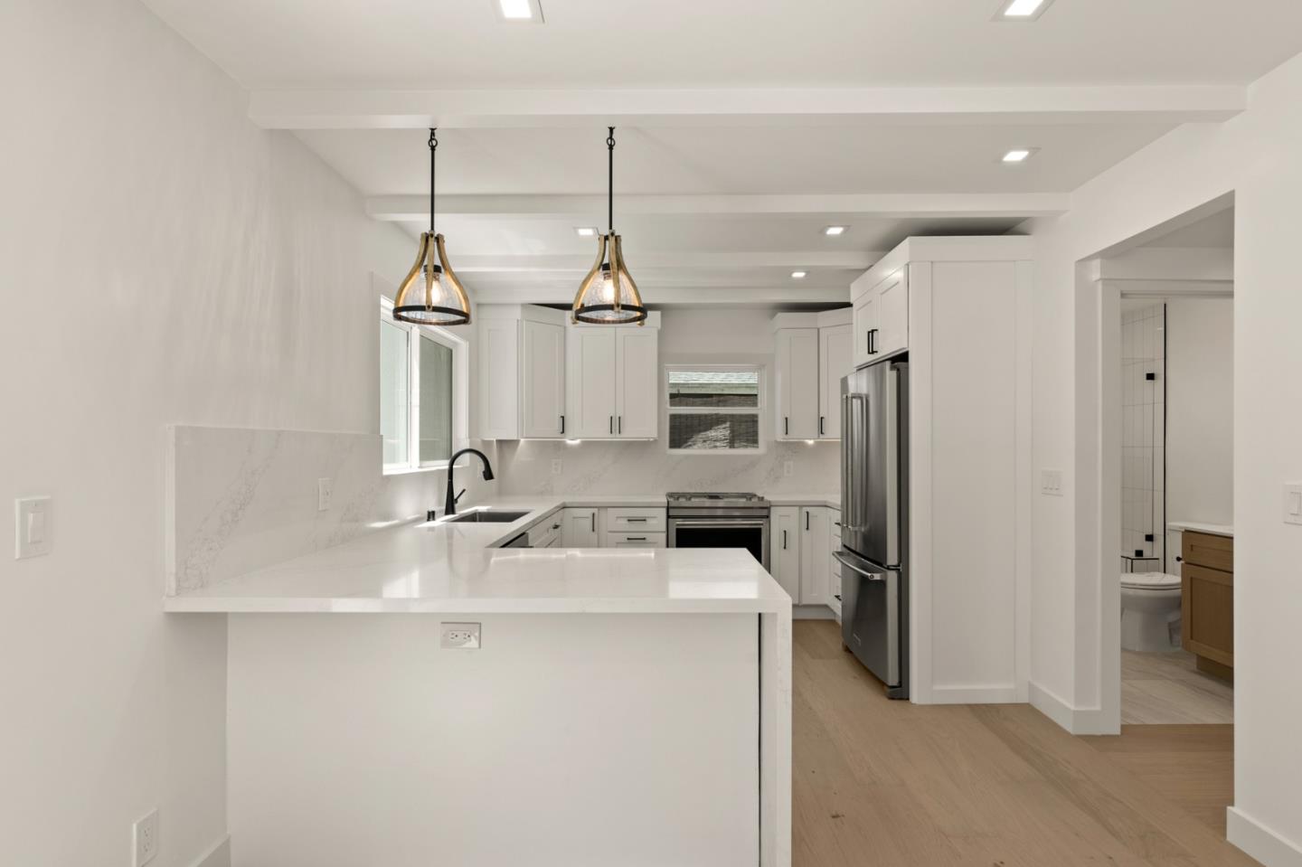 Detail Gallery Image 13 of 27 For 717 Bay Ave, Capitola,  CA 95010 - 3 Beds | 2 Baths