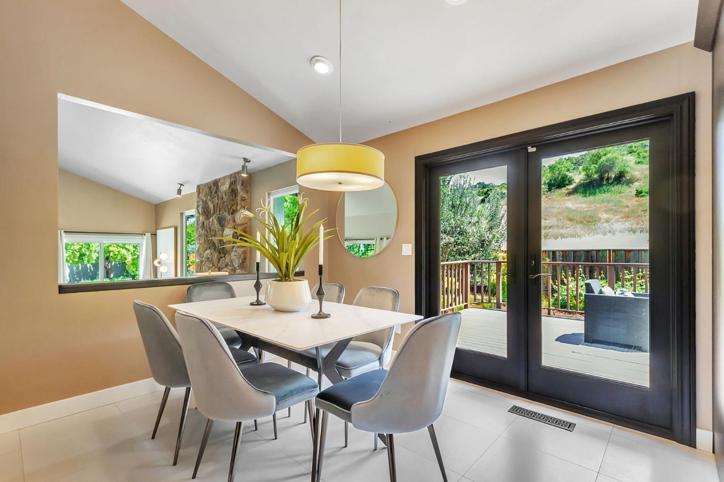Detail Gallery Image 17 of 62 For 710 Colleen Dr, San Jose,  CA 95123 - 4 Beds | 3 Baths