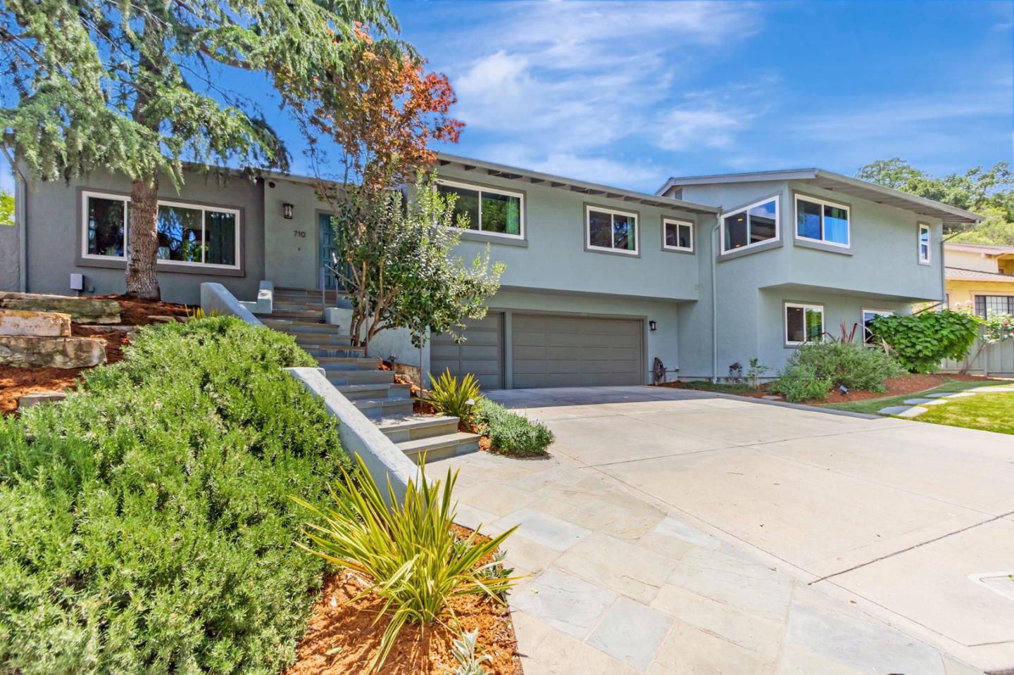Detail Gallery Image 2 of 62 For 710 Colleen Dr, San Jose,  CA 95123 - 4 Beds | 3 Baths