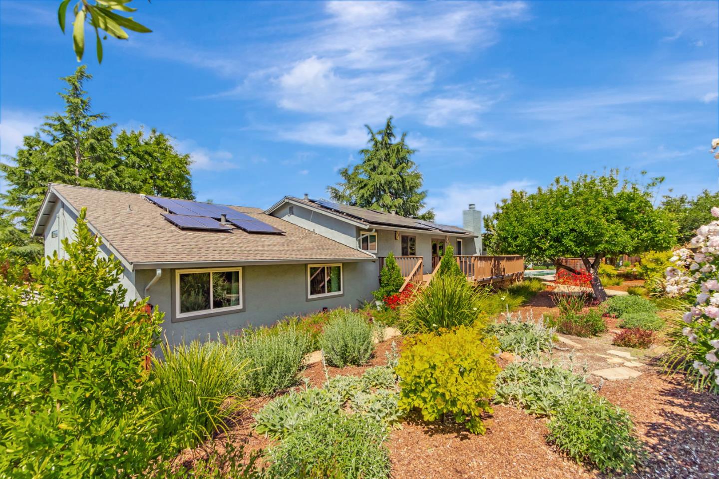 Detail Gallery Image 50 of 62 For 710 Colleen Dr, San Jose,  CA 95123 - 4 Beds | 3 Baths