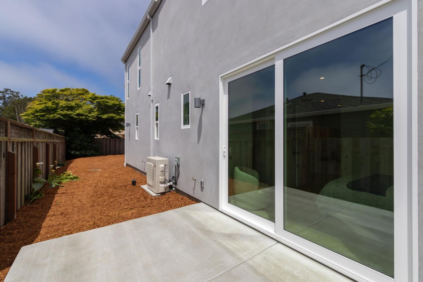 Detail Gallery Image 33 of 62 For 355 30th Ave, Santa Cruz,  CA 95062 - 4 Beds | 3/1 Baths
