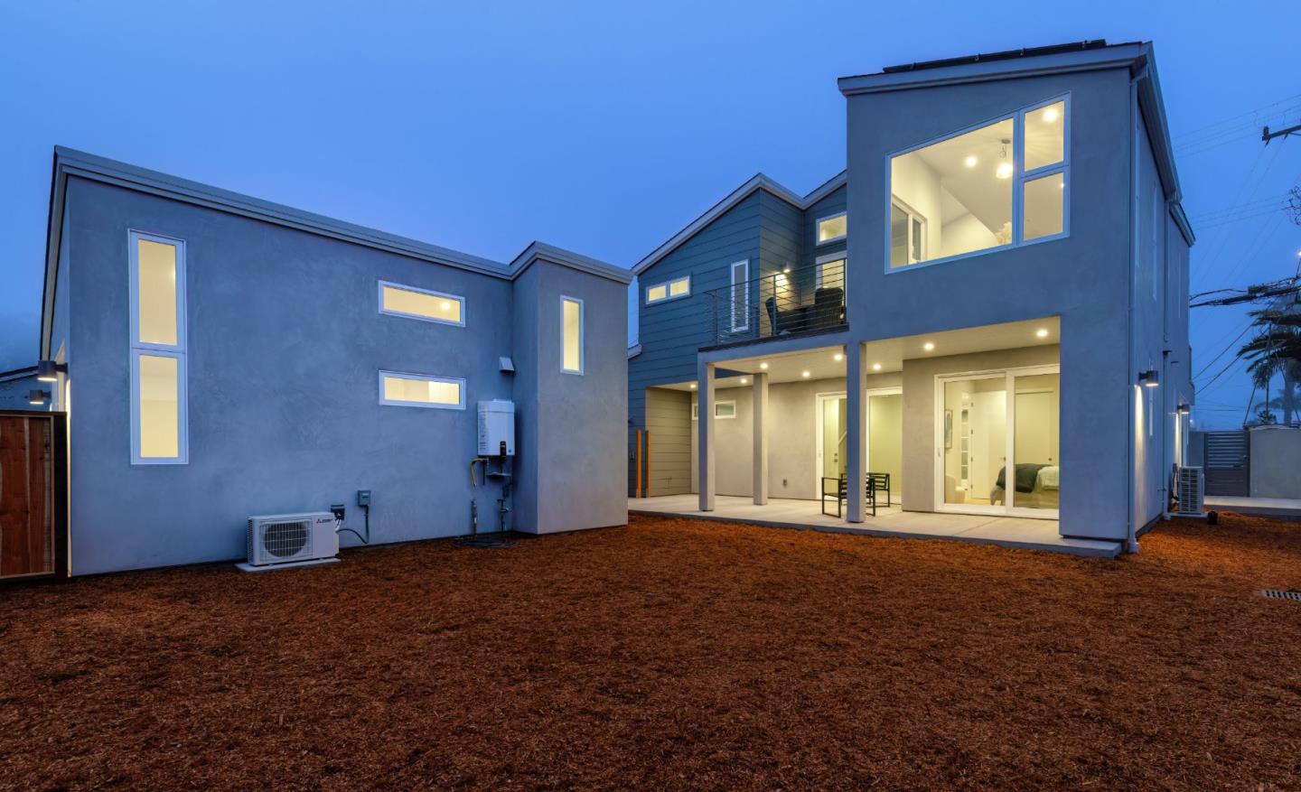 Detail Gallery Image 45 of 62 For 355 30th Ave, Santa Cruz,  CA 95062 - 4 Beds | 3/1 Baths
