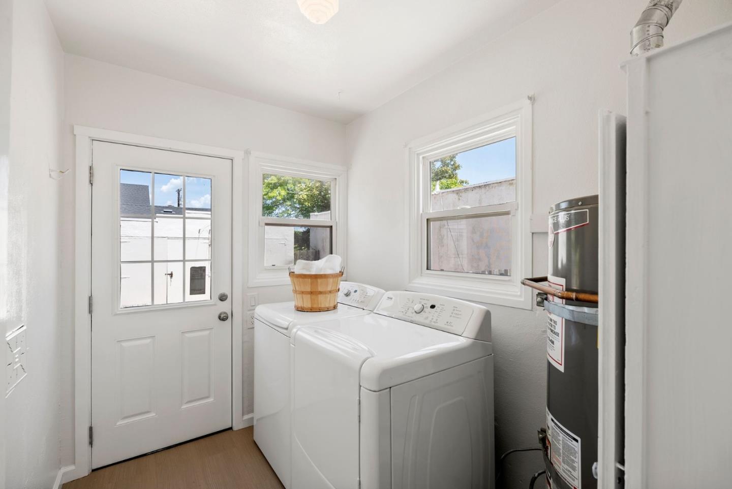 Detail Gallery Image 9 of 10 For 22 Roosevelt St, Watsonville,  CA 95076 - 3 Beds | 1 Baths