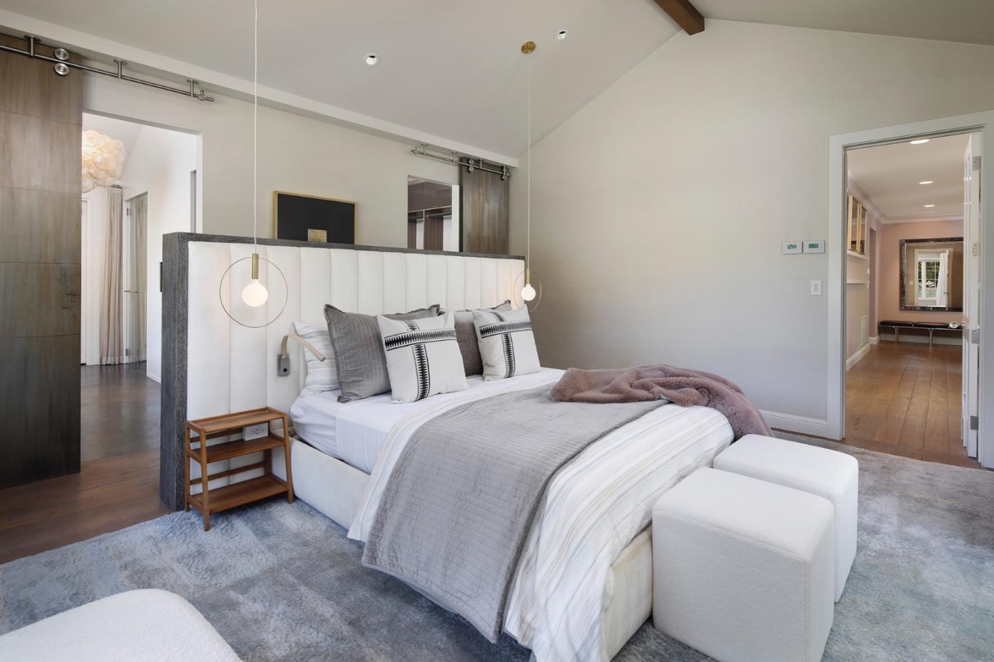 Detail Gallery Image 11 of 28 For 1661 University Ave, Palo Alto,  CA 94301 - 4 Beds | 4/2 Baths