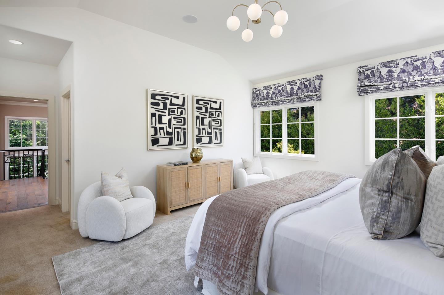 Detail Gallery Image 17 of 28 For 1661 University Ave, Palo Alto,  CA 94301 - 4 Beds | 4/2 Baths