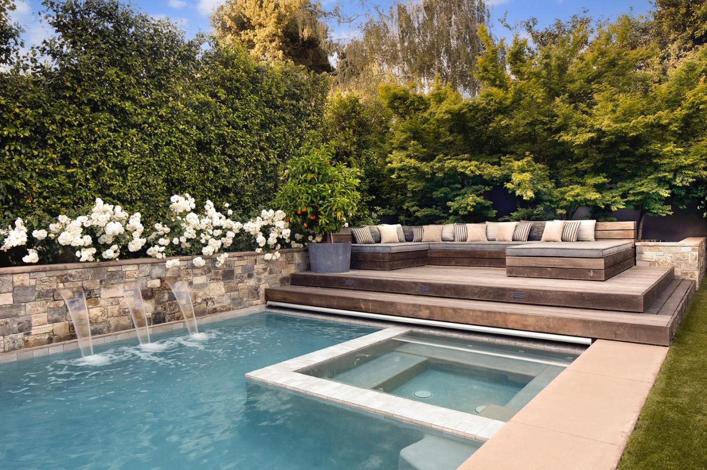 Detail Gallery Image 26 of 28 For 1661 University Ave, Palo Alto,  CA 94301 - 4 Beds | 4/2 Baths