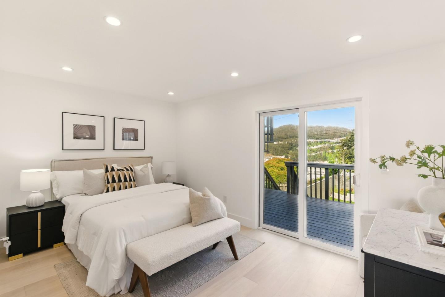 Detail Gallery Image 31 of 67 For 1756 14th Ave, San Francisco,  CA 94122 - 4 Beds | 4/1 Baths