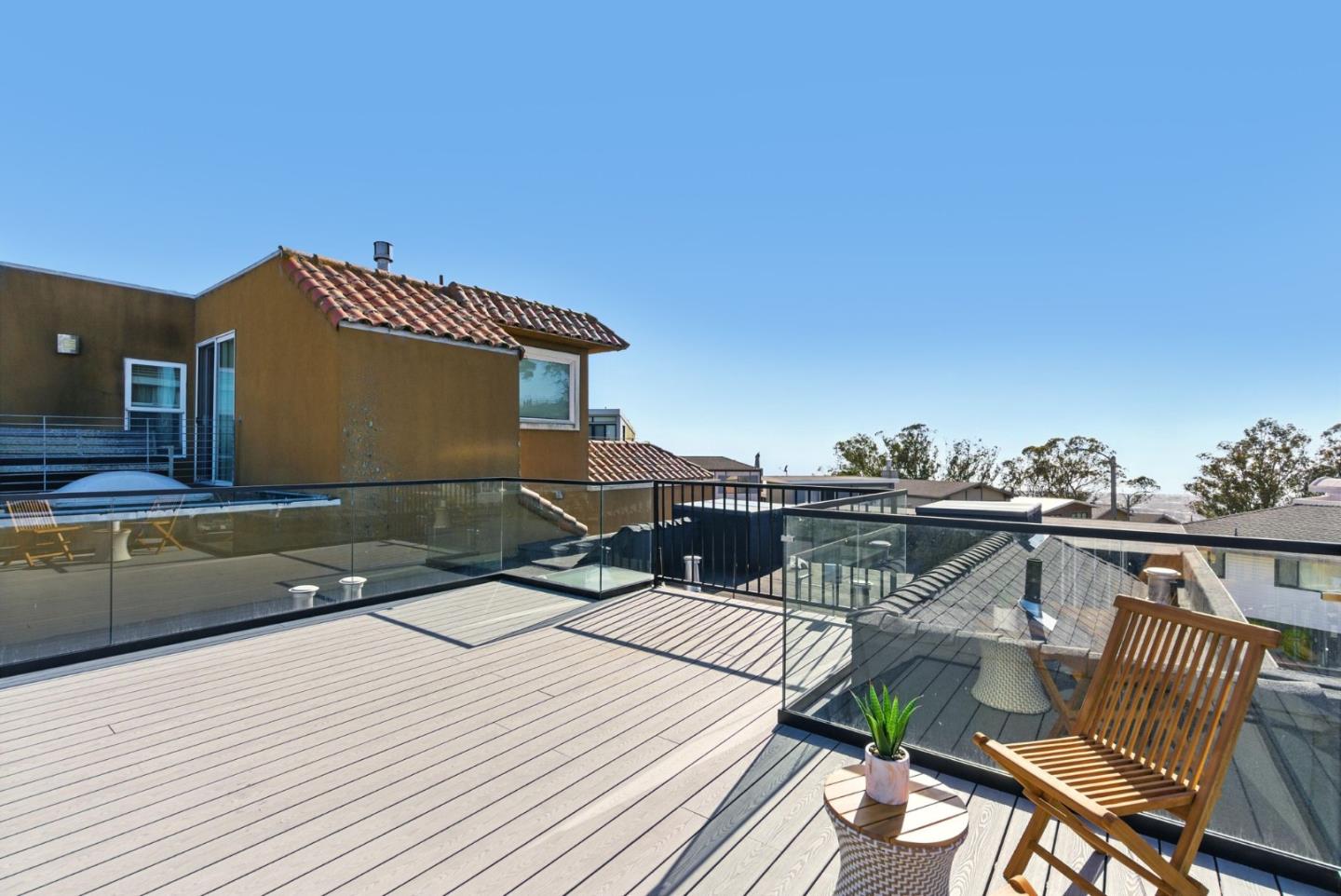 Detail Gallery Image 40 of 67 For 1756 14th Ave, San Francisco,  CA 94122 - 4 Beds | 4/1 Baths