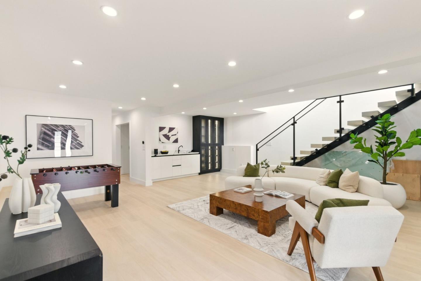 Detail Gallery Image 43 of 67 For 1756 14th Ave, San Francisco,  CA 94122 - 4 Beds | 4/1 Baths
