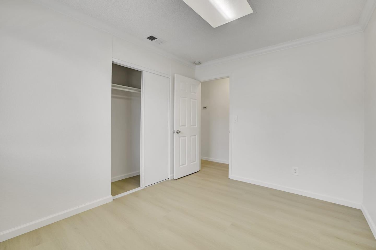 Detail Gallery Image 13 of 29 For 559 Groth Pl, San Jose,  CA 95111 - 3 Beds | 1 Baths