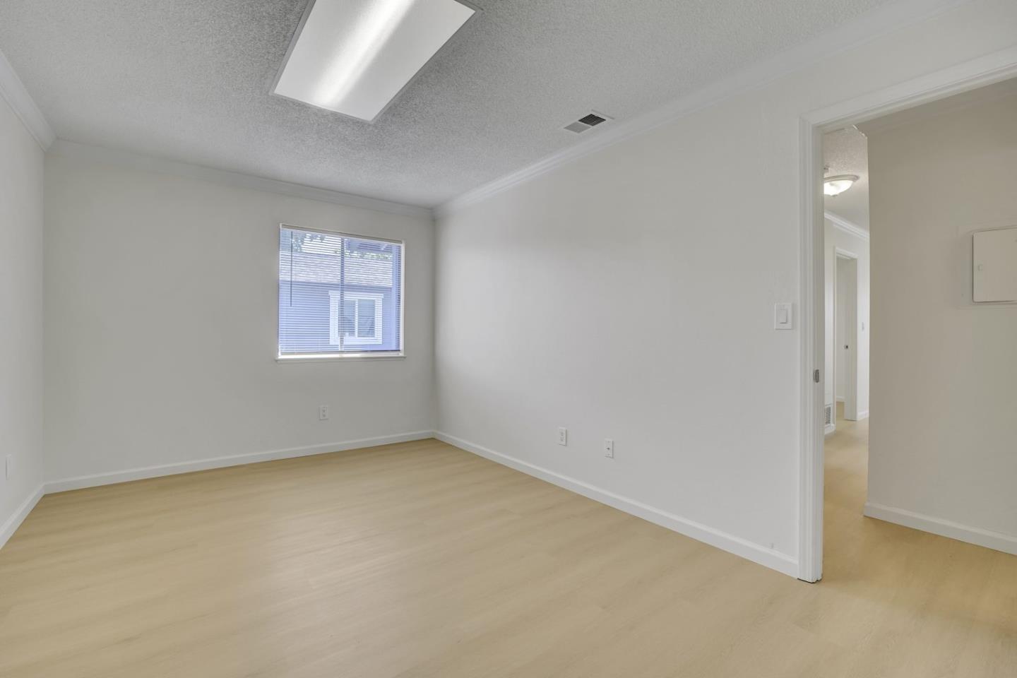 Detail Gallery Image 17 of 29 For 559 Groth Pl, San Jose,  CA 95111 - 3 Beds | 1 Baths