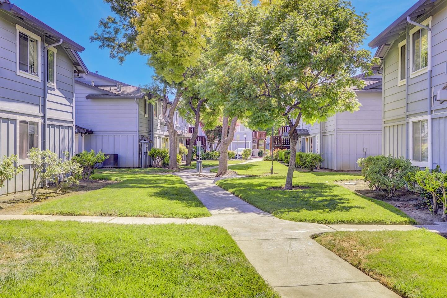 Detail Gallery Image 24 of 29 For 559 Groth Pl, San Jose,  CA 95111 - 3 Beds | 1 Baths
