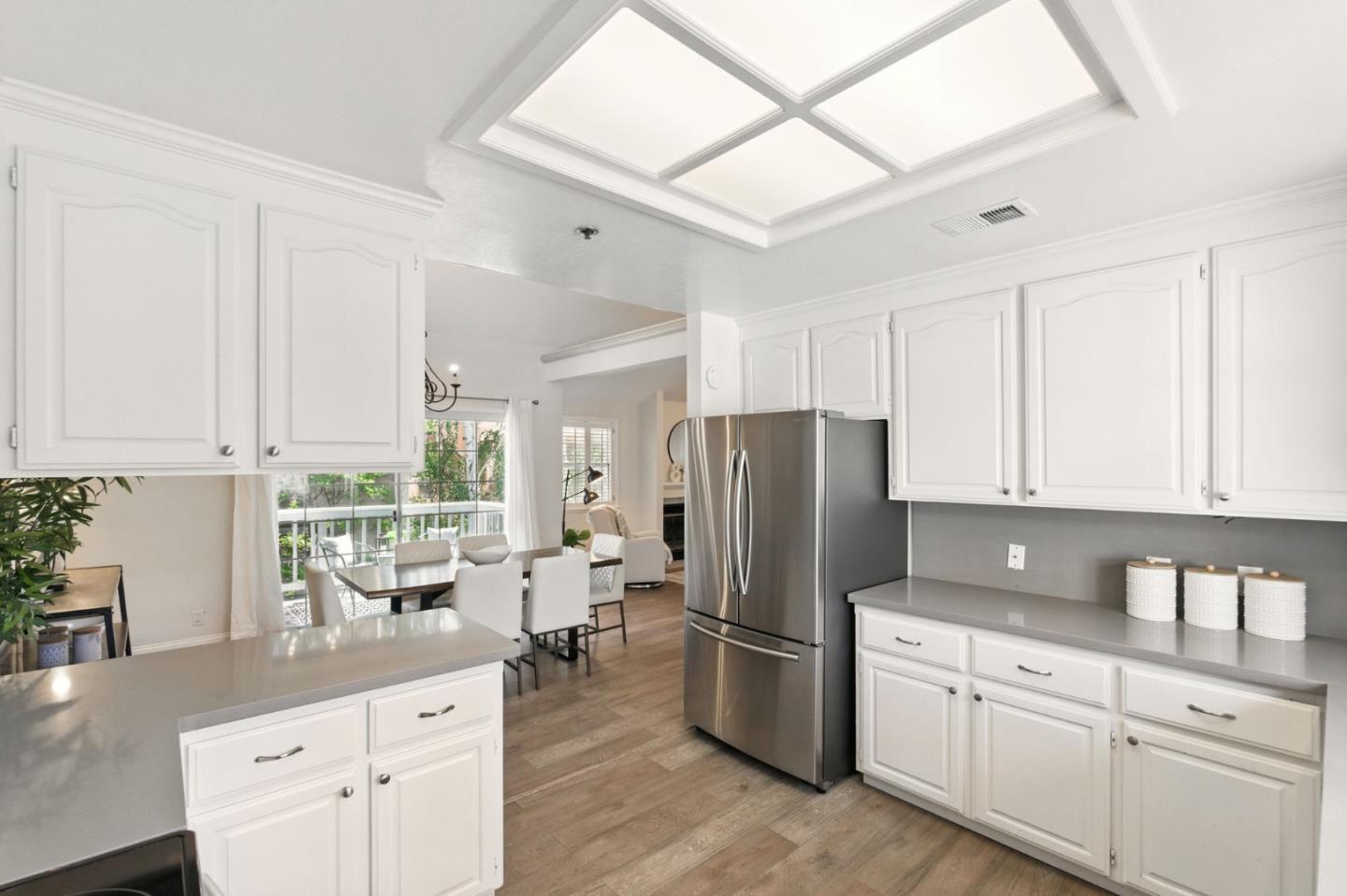 Detail Gallery Image 12 of 60 For 470 Gabilan St #4,  Los Altos,  CA 94022 - 2 Beds | 1/1 Baths