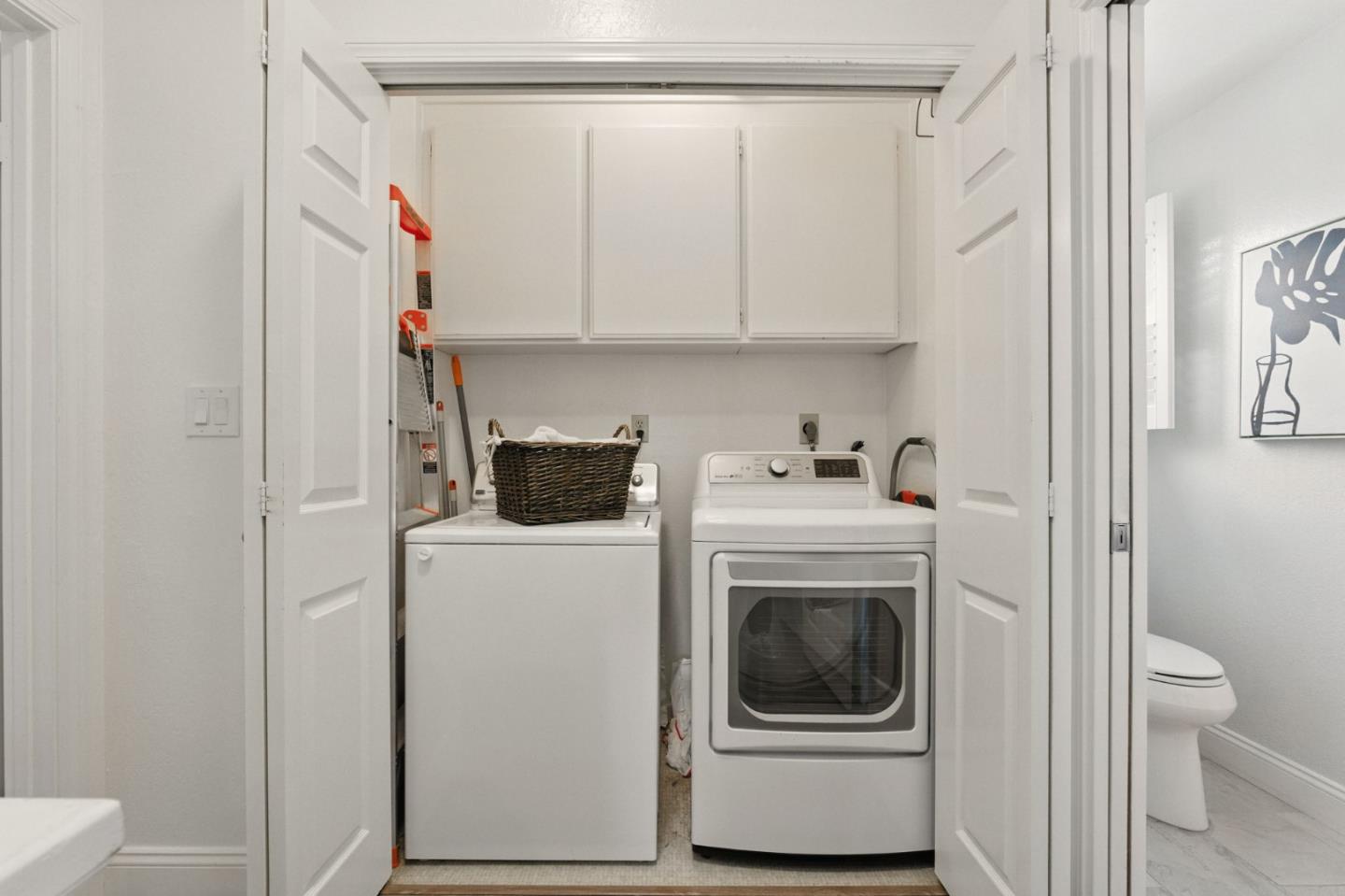 Detail Gallery Image 34 of 60 For 470 Gabilan St #4,  Los Altos,  CA 94022 - 2 Beds | 1/1 Baths