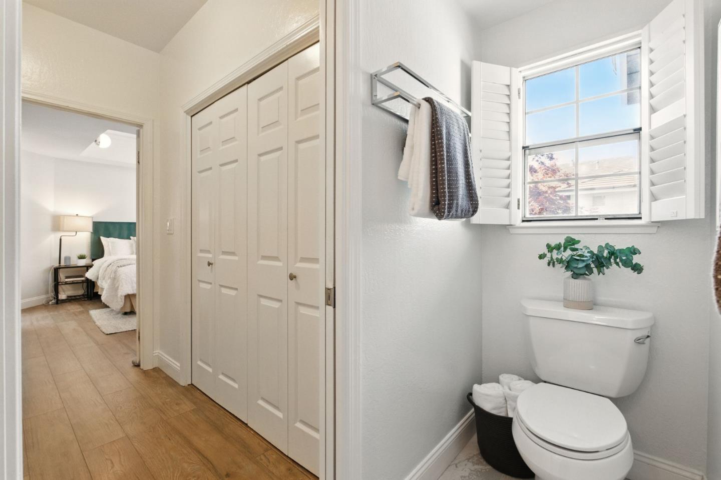 Detail Gallery Image 36 of 60 For 470 Gabilan St #4,  Los Altos,  CA 94022 - 2 Beds | 1/1 Baths