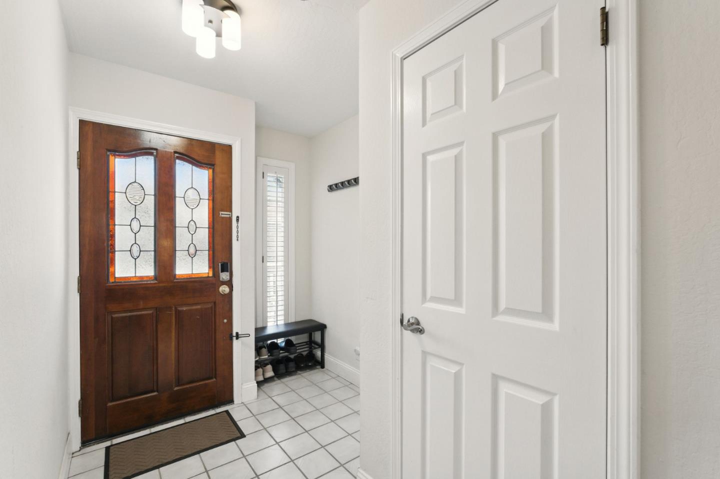 Detail Gallery Image 4 of 60 For 470 Gabilan St #4,  Los Altos,  CA 94022 - 2 Beds | 1/1 Baths