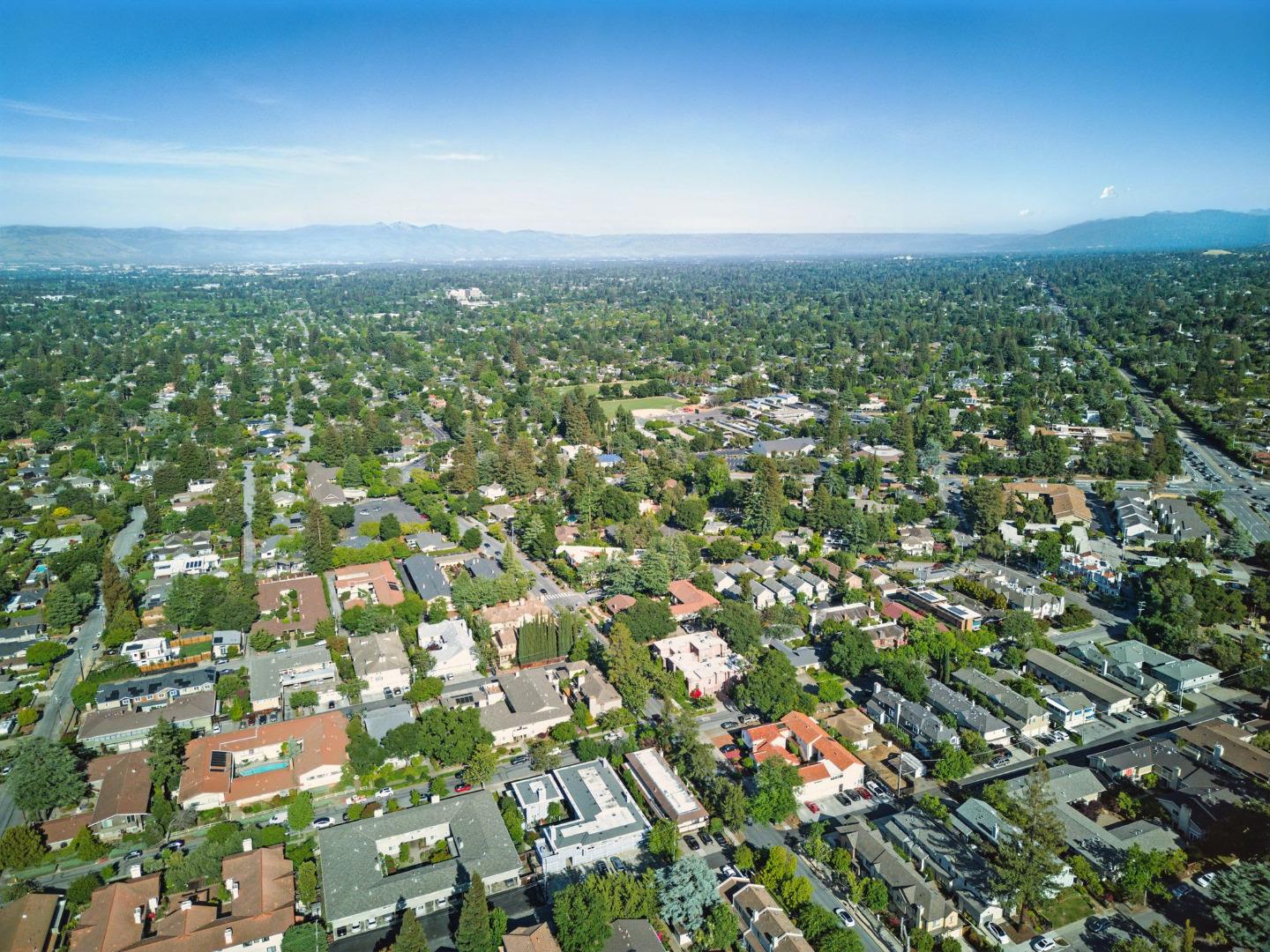 Detail Gallery Image 58 of 60 For 470 Gabilan St #4,  Los Altos,  CA 94022 - 2 Beds | 1/1 Baths