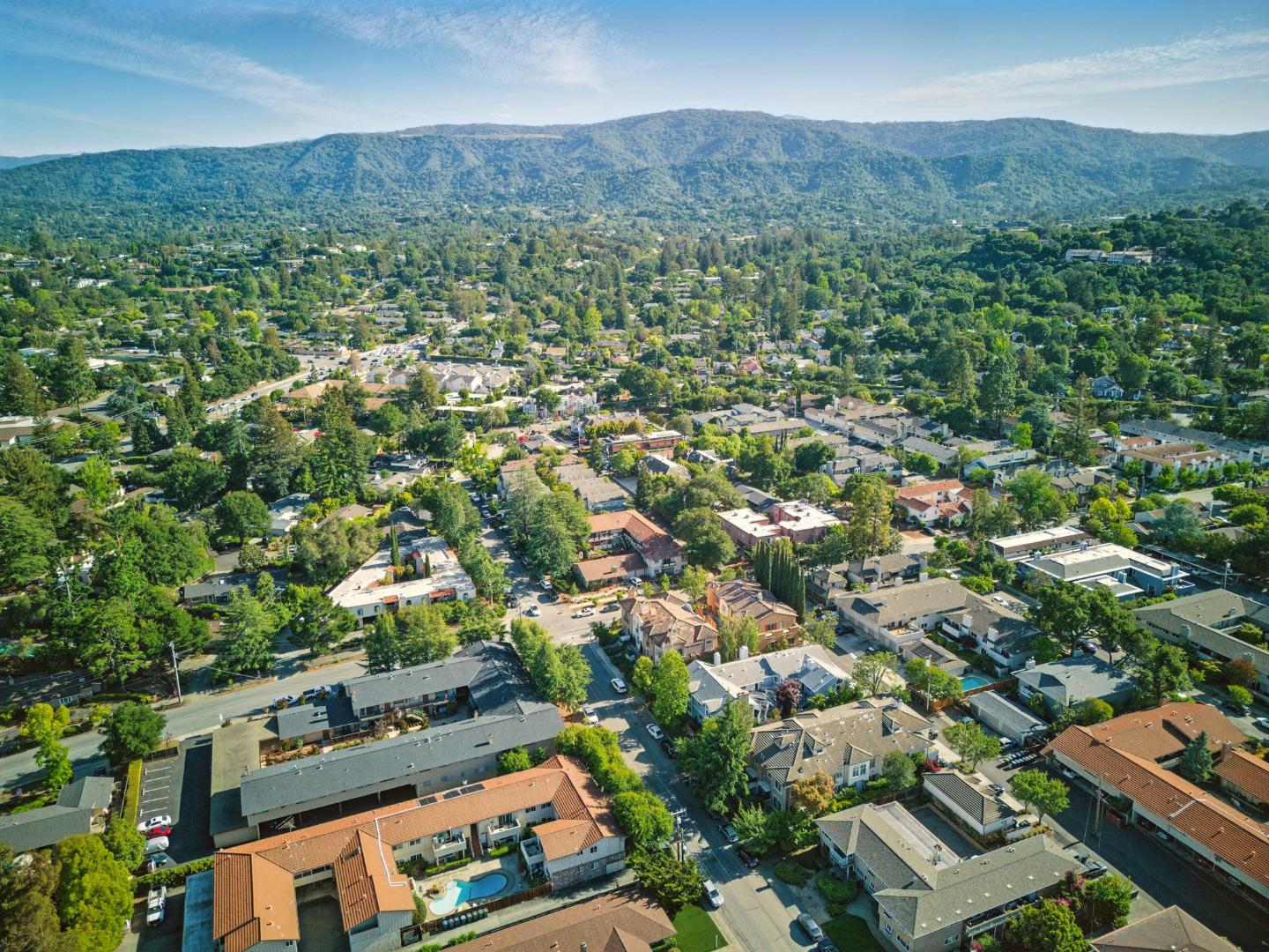 Detail Gallery Image 59 of 60 For 470 Gabilan St #4,  Los Altos,  CA 94022 - 2 Beds | 1/1 Baths