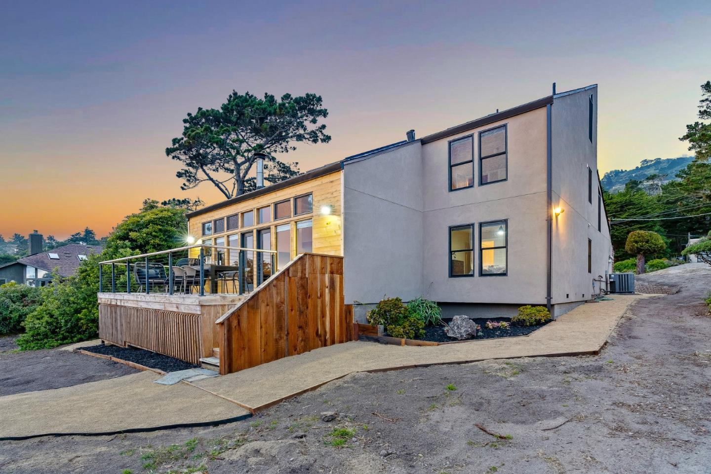 Detail Gallery Image 27 of 30 For 11 Yankee Point Dr, Carmel,  CA 93923 - 4 Beds | 2 Baths