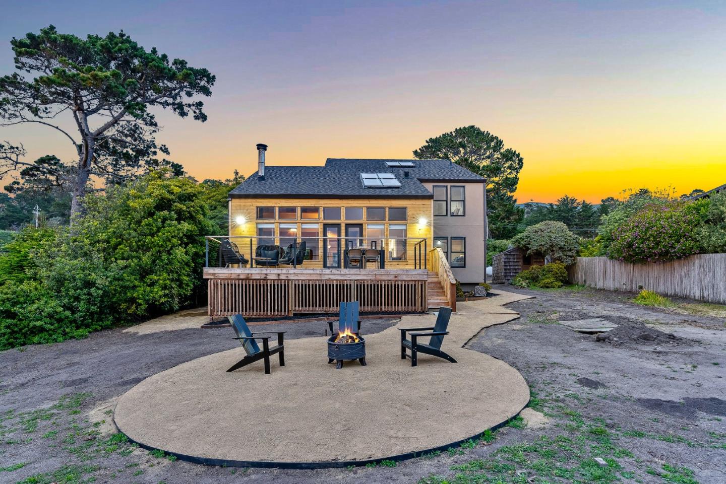 Detail Gallery Image 28 of 30 For 11 Yankee Point Dr, Carmel,  CA 93923 - 4 Beds | 2 Baths