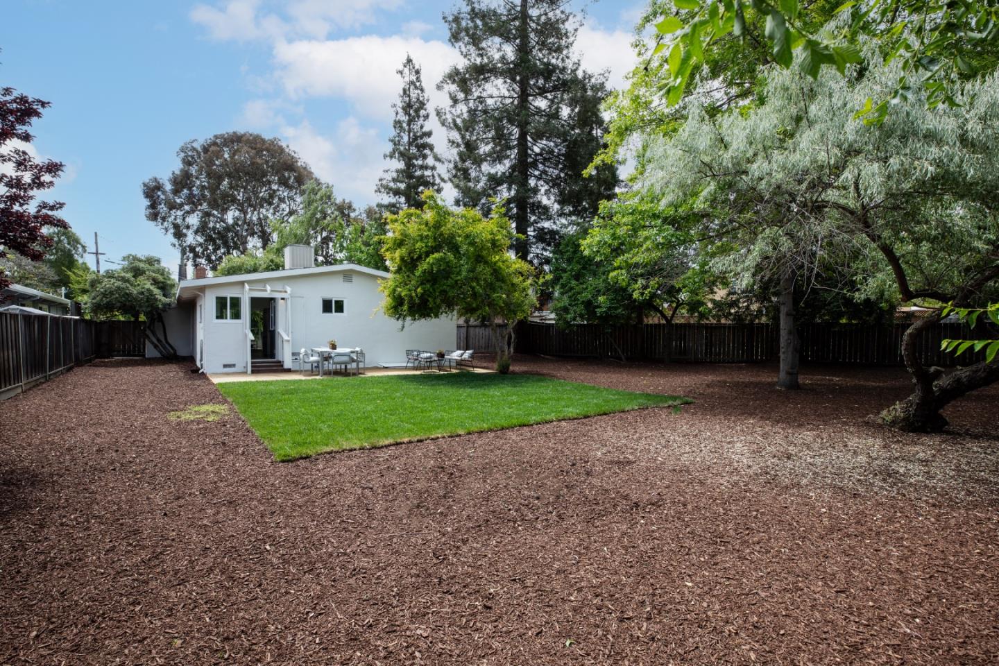 Detail Gallery Image 13 of 16 For 3079 Waverley St, Palo Alto,  CA 94306 - 3 Beds | 1 Baths