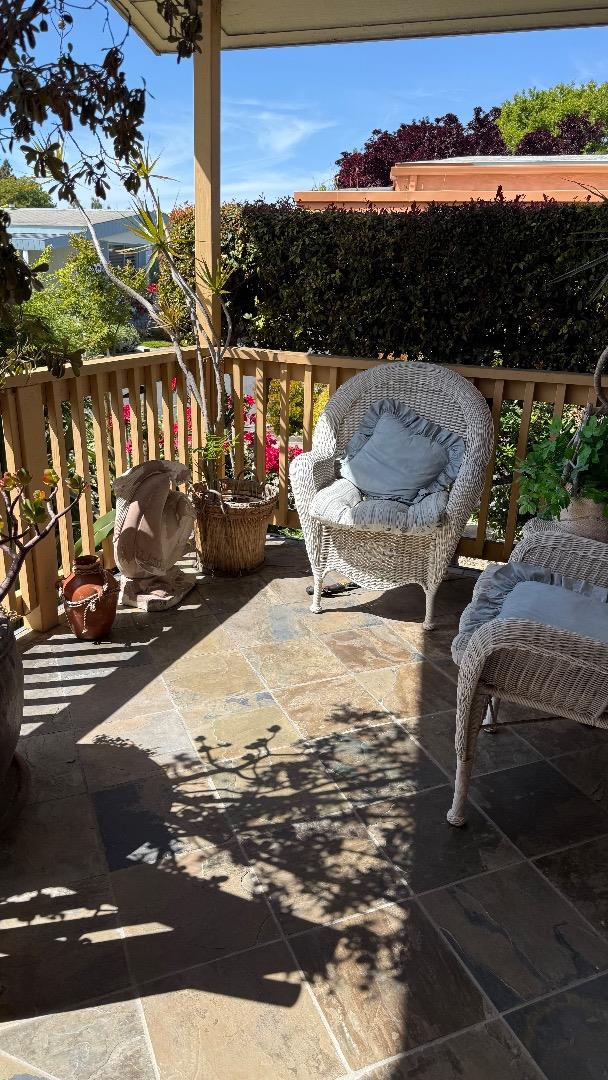 Detail Gallery Image 3 of 12 For 1050 Borregas Ave #111,  Sunnyvale,  CA 94089 - 2 Beds | 2 Baths