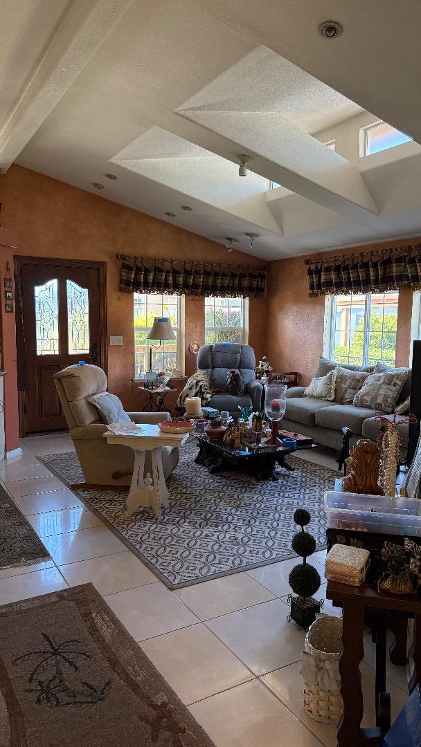 Detail Gallery Image 5 of 12 For 1050 Borregas Ave #111,  Sunnyvale,  CA 94089 - 2 Beds | 2 Baths