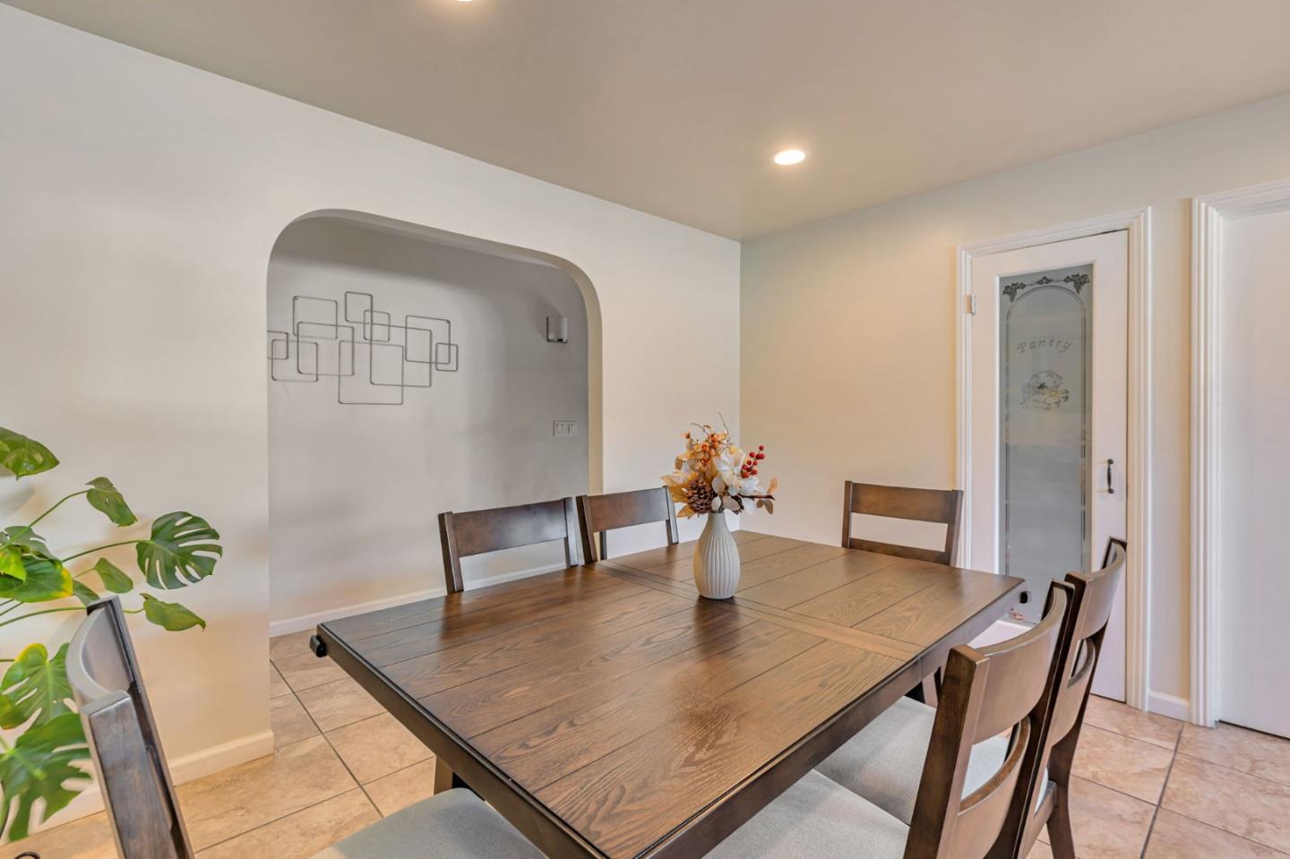 Detail Gallery Image 19 of 56 For 342 Swaps Dr, San Jose,  CA 95111 - 3 Beds | 2 Baths