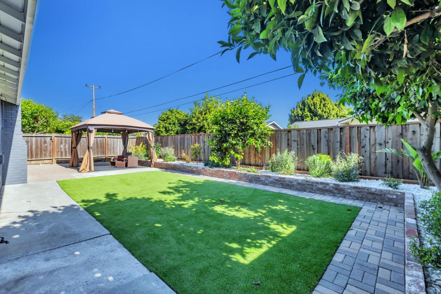 Detail Gallery Image 2 of 56 For 342 Swaps Dr, San Jose,  CA 95111 - 3 Beds | 2 Baths