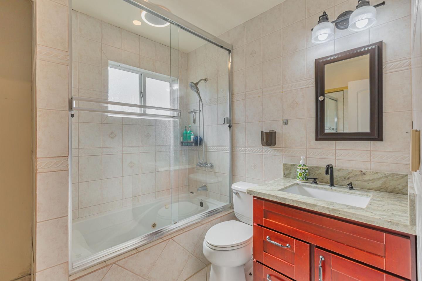Detail Gallery Image 31 of 56 For 342 Swaps Dr, San Jose,  CA 95111 - 3 Beds | 2 Baths