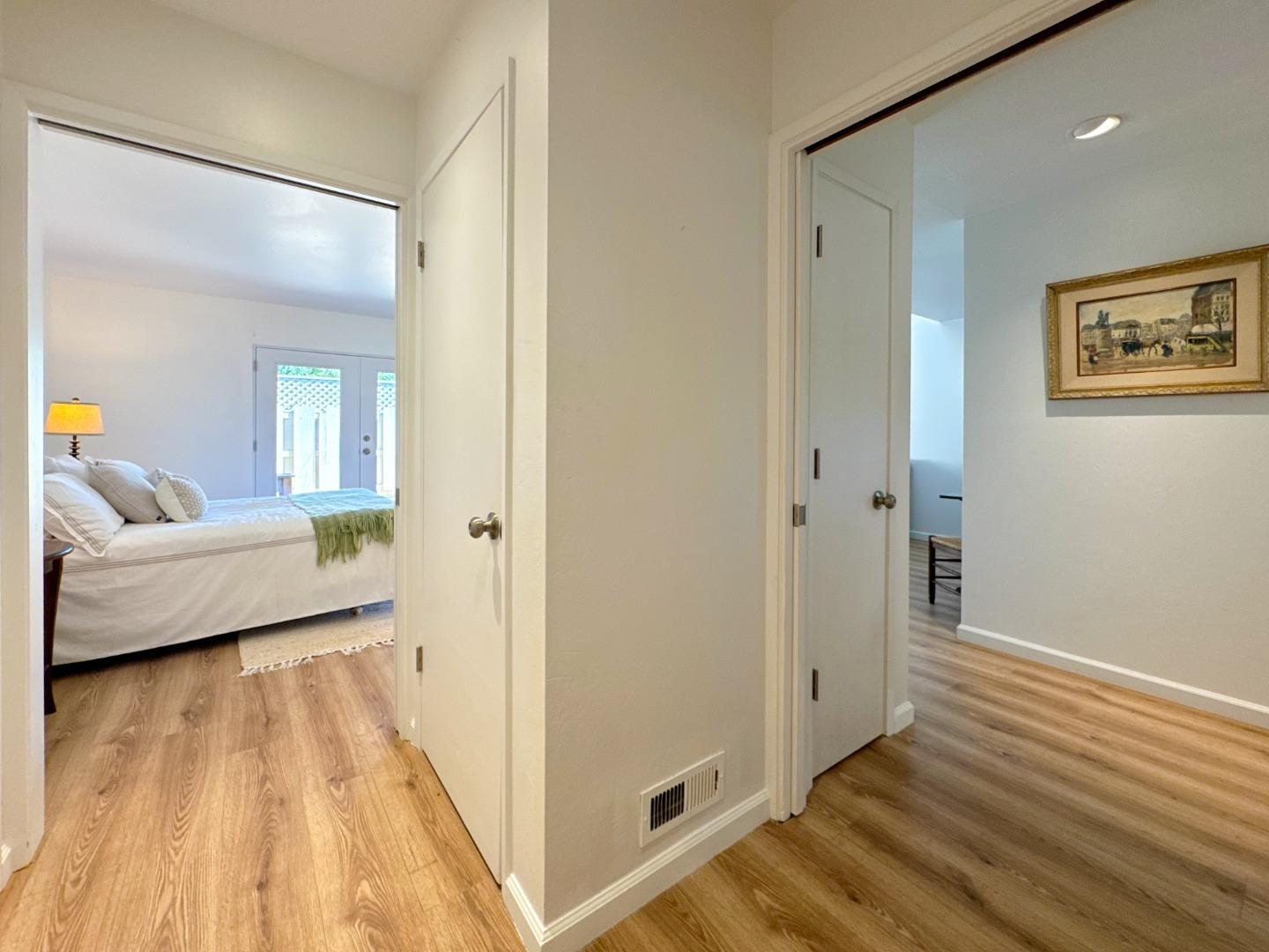 Detail Gallery Image 12 of 37 For 97 Hacienda Carmel, Carmel,  CA 93923 - 1 Beds | 1 Baths