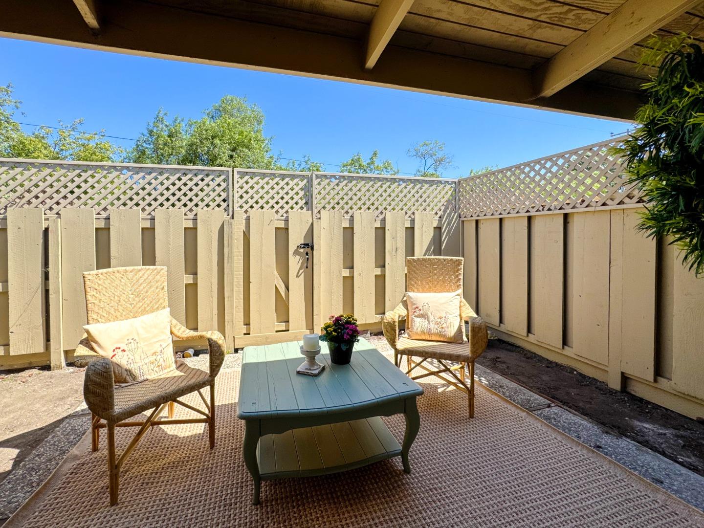 Detail Gallery Image 17 of 37 For 97 Hacienda Carmel, Carmel,  CA 93923 - 1 Beds | 1 Baths