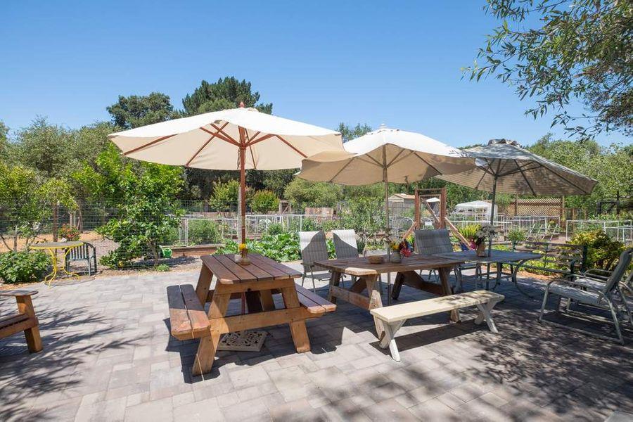Detail Gallery Image 23 of 37 For 97 Hacienda Carmel, Carmel,  CA 93923 - 1 Beds | 1 Baths