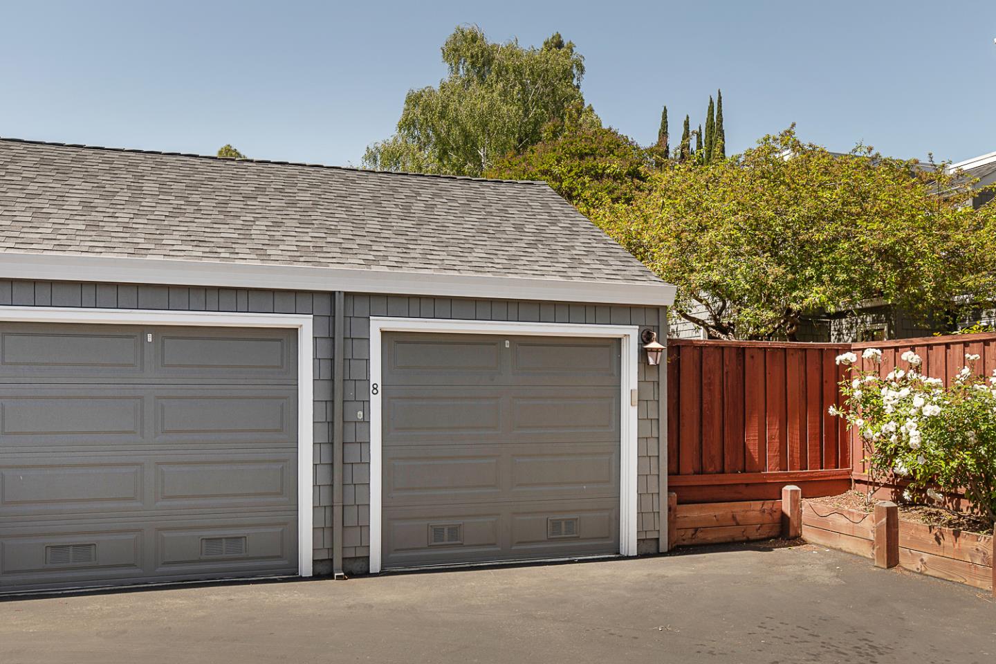 Detail Gallery Image 23 of 24 For 2080 Marich Way #8,  Mountain View,  CA 94040 - 3 Beds | 2 Baths
