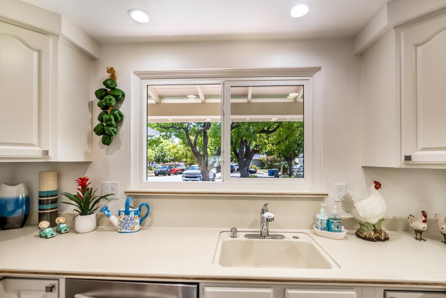 Detail Gallery Image 13 of 47 For 2301 Central Park Dr, Campbell,  CA 95008 - 4 Beds | 2 Baths