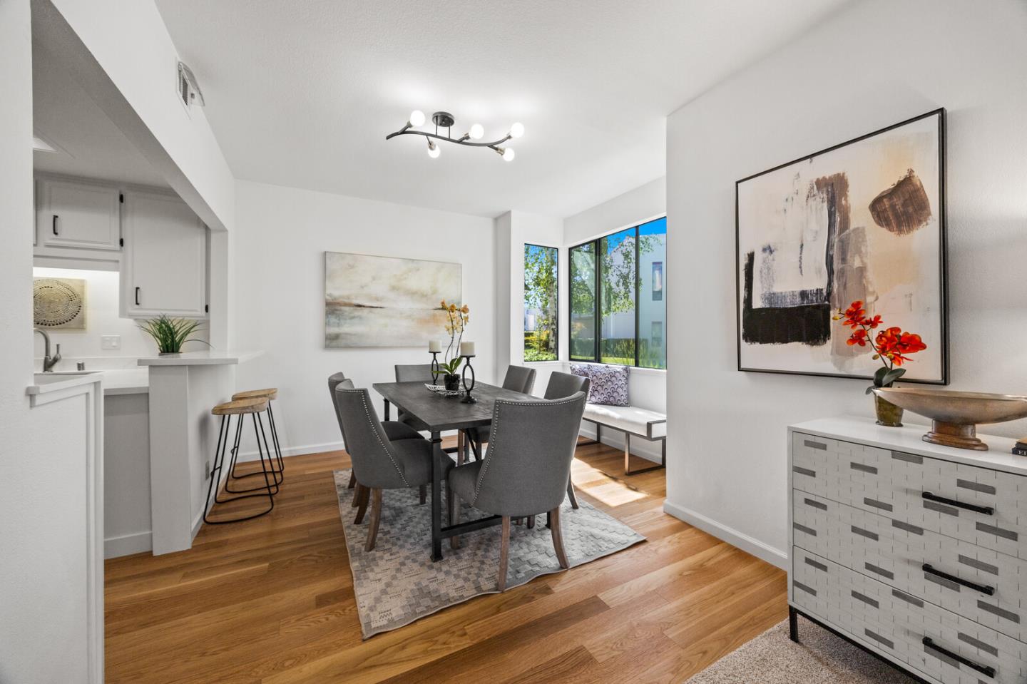 Detail Gallery Image 6 of 21 For 526 Shorebird Cir #16101,  Redwood Shores,  CA 94065 - 2 Beds | 2 Baths