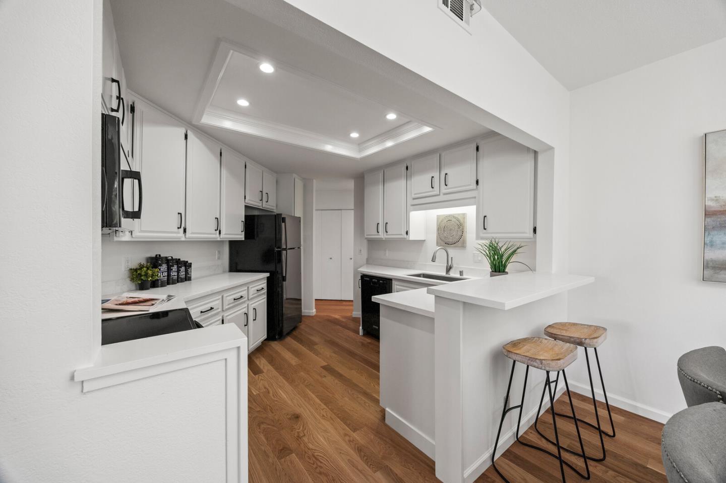 Detail Gallery Image 9 of 21 For 526 Shorebird Cir #16101,  Redwood Shores,  CA 94065 - 2 Beds | 2 Baths