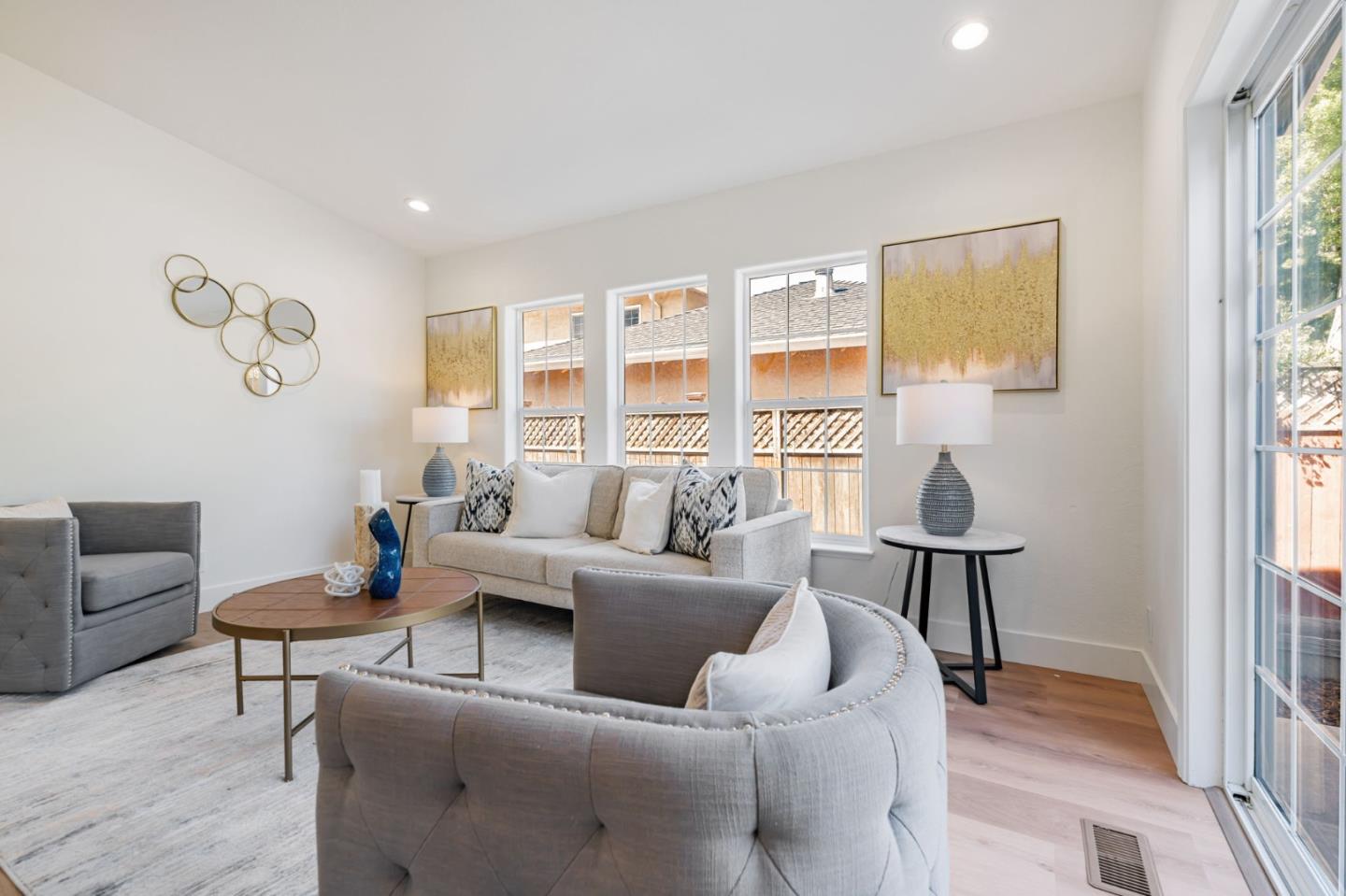 Detail Gallery Image 14 of 37 For 123 Wayne Ct, Redwood City,  CA 94063 - 4 Beds | 2 Baths