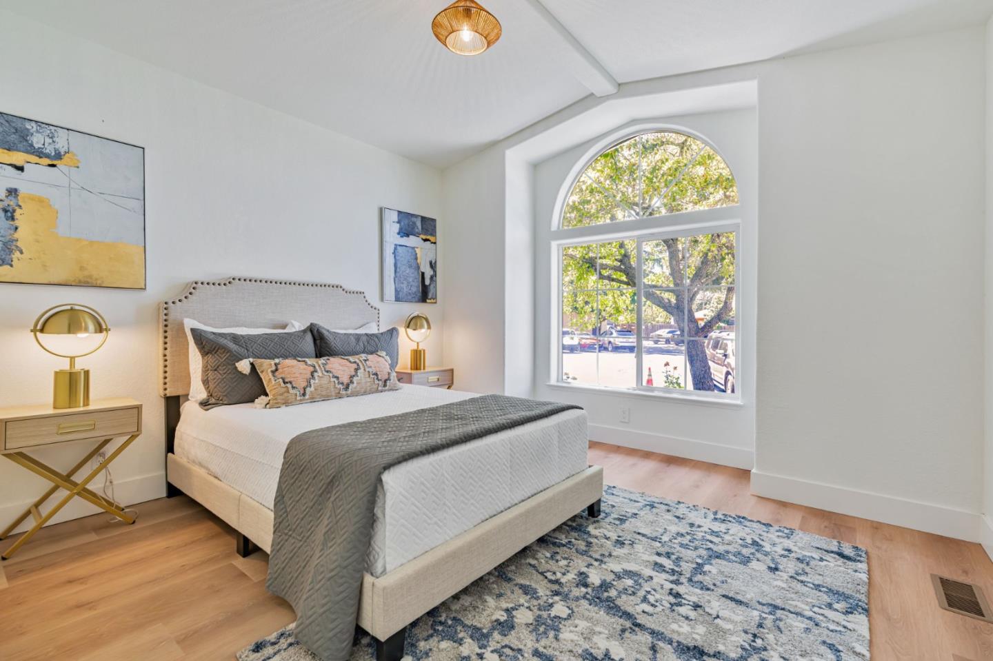 Detail Gallery Image 21 of 37 For 123 Wayne Ct, Redwood City,  CA 94063 - 4 Beds | 2 Baths