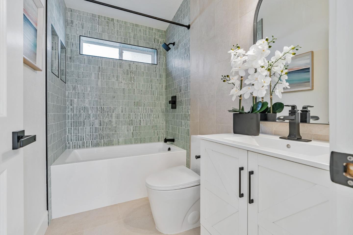 Detail Gallery Image 26 of 37 For 123 Wayne Ct, Redwood City,  CA 94063 - 4 Beds | 2 Baths