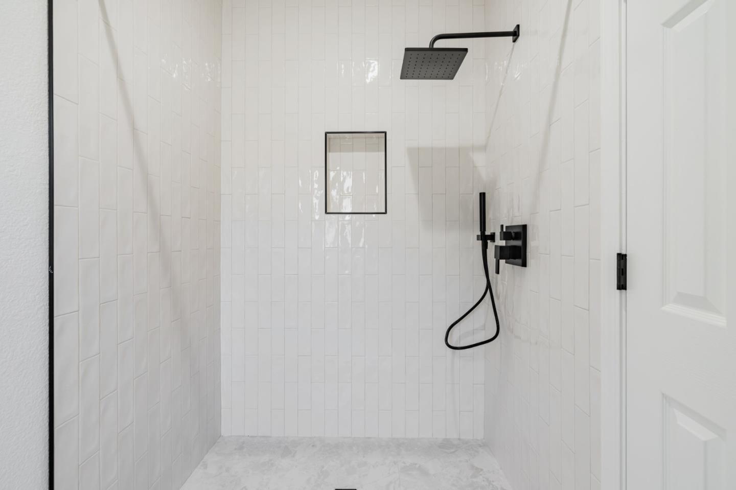 Detail Gallery Image 30 of 37 For 123 Wayne Ct, Redwood City,  CA 94063 - 4 Beds | 2 Baths