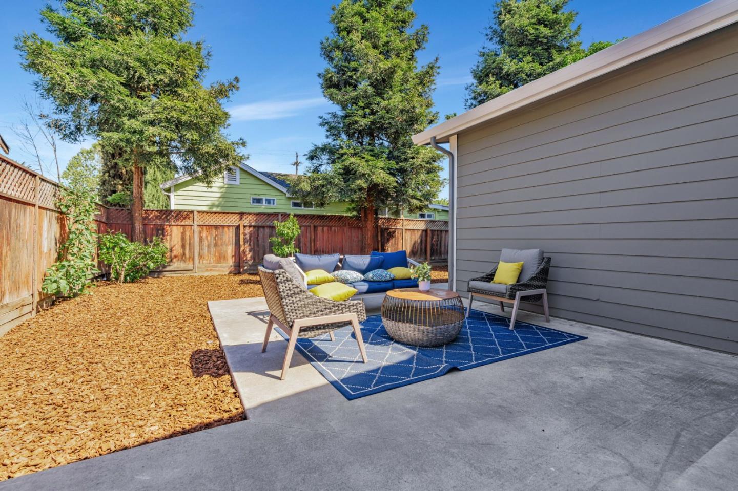 Detail Gallery Image 33 of 37 For 123 Wayne Ct, Redwood City,  CA 94063 - 4 Beds | 2 Baths