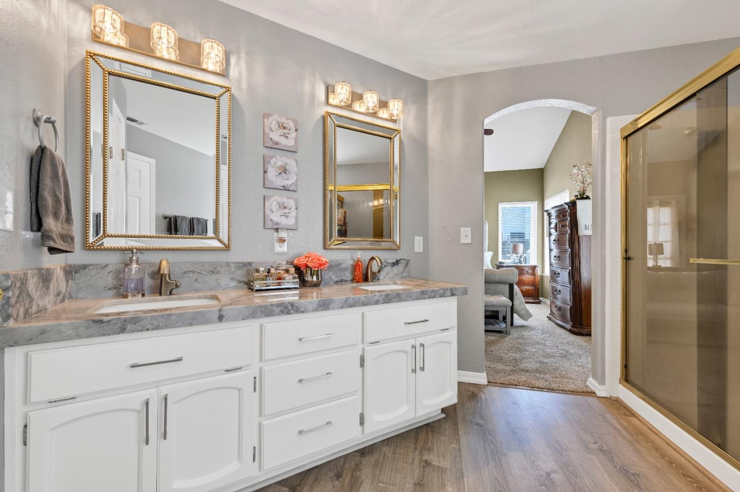 Detail Gallery Image 23 of 46 For 9425 Echo Cliff Ct, Elk Grove,  CA 95758 - 4 Beds | 2/1 Baths