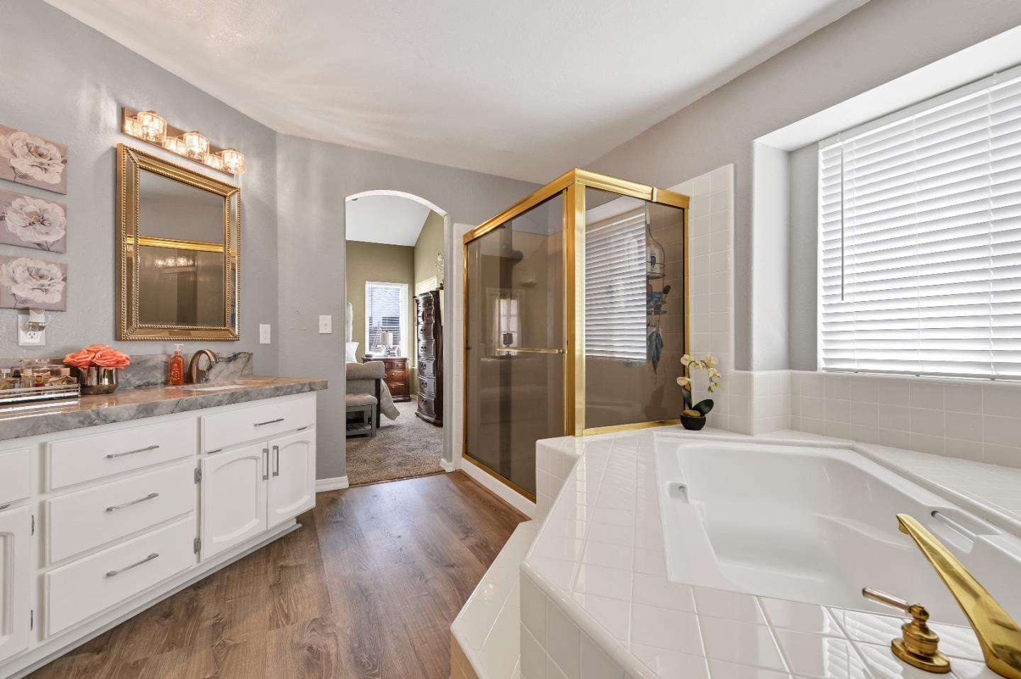 Detail Gallery Image 24 of 46 For 9425 Echo Cliff Ct, Elk Grove,  CA 95758 - 4 Beds | 2/1 Baths
