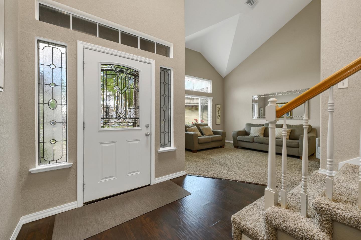 Detail Gallery Image 6 of 46 For 9425 Echo Cliff Ct, Elk Grove,  CA 95758 - 4 Beds | 2/1 Baths