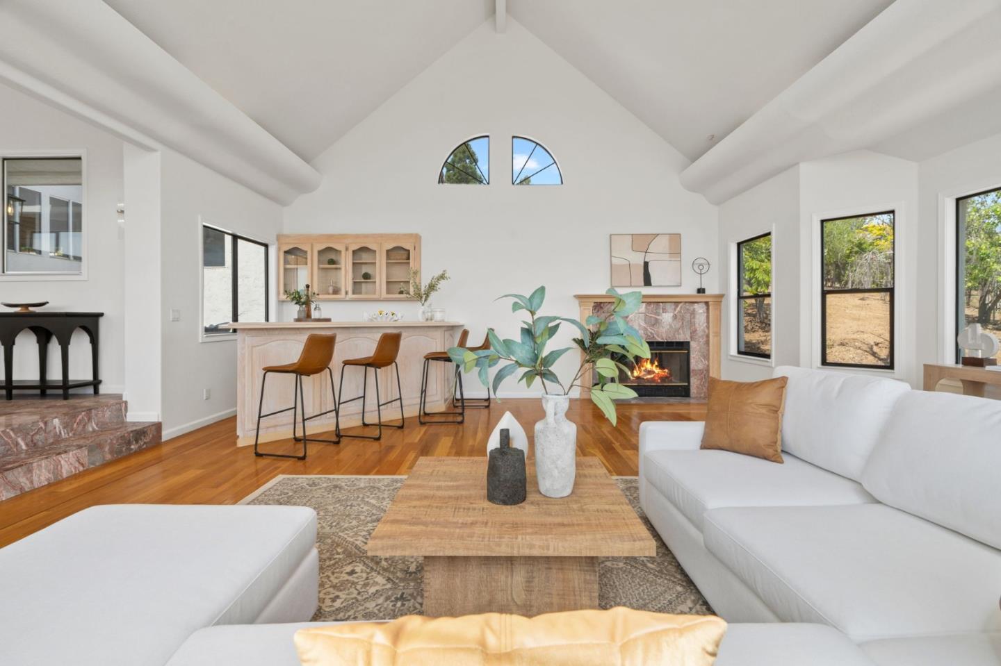 Detail Gallery Image 10 of 70 For 12479 Crayside Ln, Saratoga,  CA 95070 - 5 Beds | 3/1 Baths