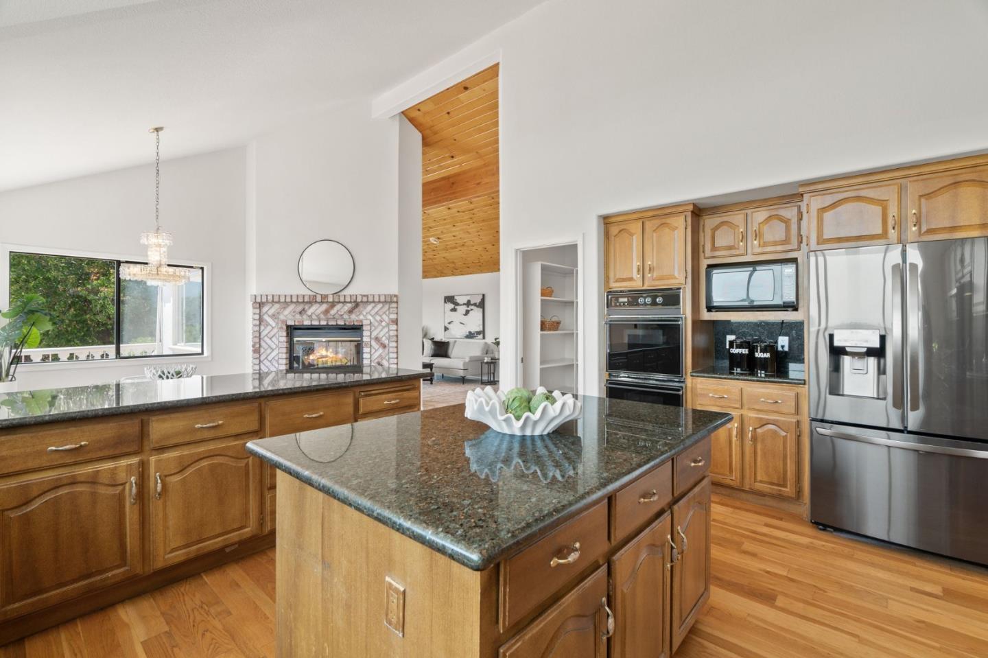 Detail Gallery Image 18 of 70 For 12479 Crayside Ln, Saratoga,  CA 95070 - 5 Beds | 3/1 Baths